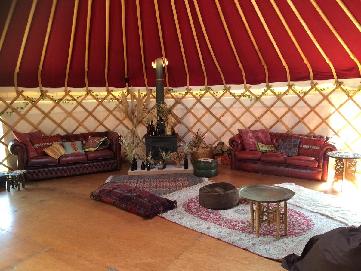 Plush Tents Yurt Village Chichester Extérieur photo